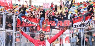 90 minutes – Watch live football at high speed without lag